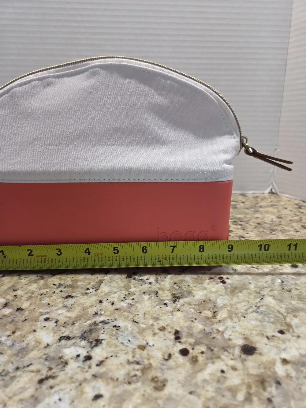 Beauty and the Bogg Bag Coral Makeup Bag Waterproof Travel Pouch Canvas NWOT